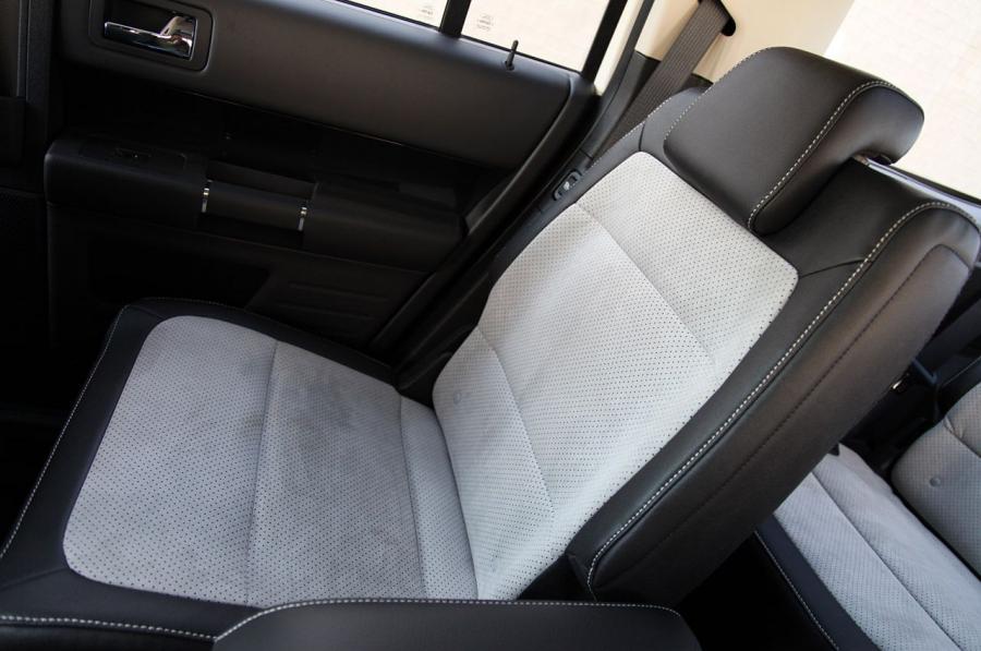  Ford Flex Titanium 2011 года  (фото 11 из 61)